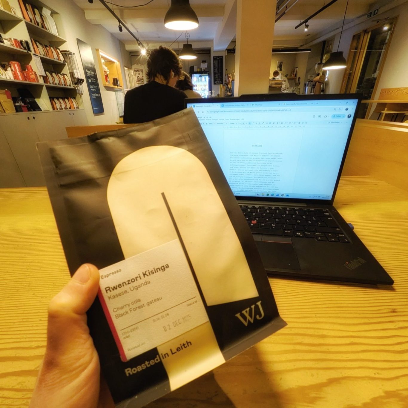 Arbeitsatmosphäre und Kaffee der Rösterei William & Johnson in Leith, Edinburgh