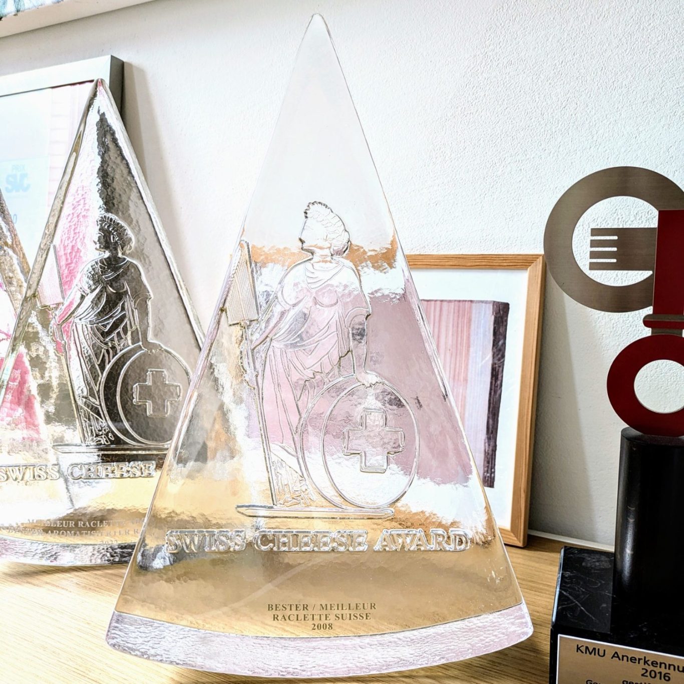 Auszeichnung der Seiler Käserei mit dem Swiss Cheese Award für höhlengereiften Raclette-Käse
