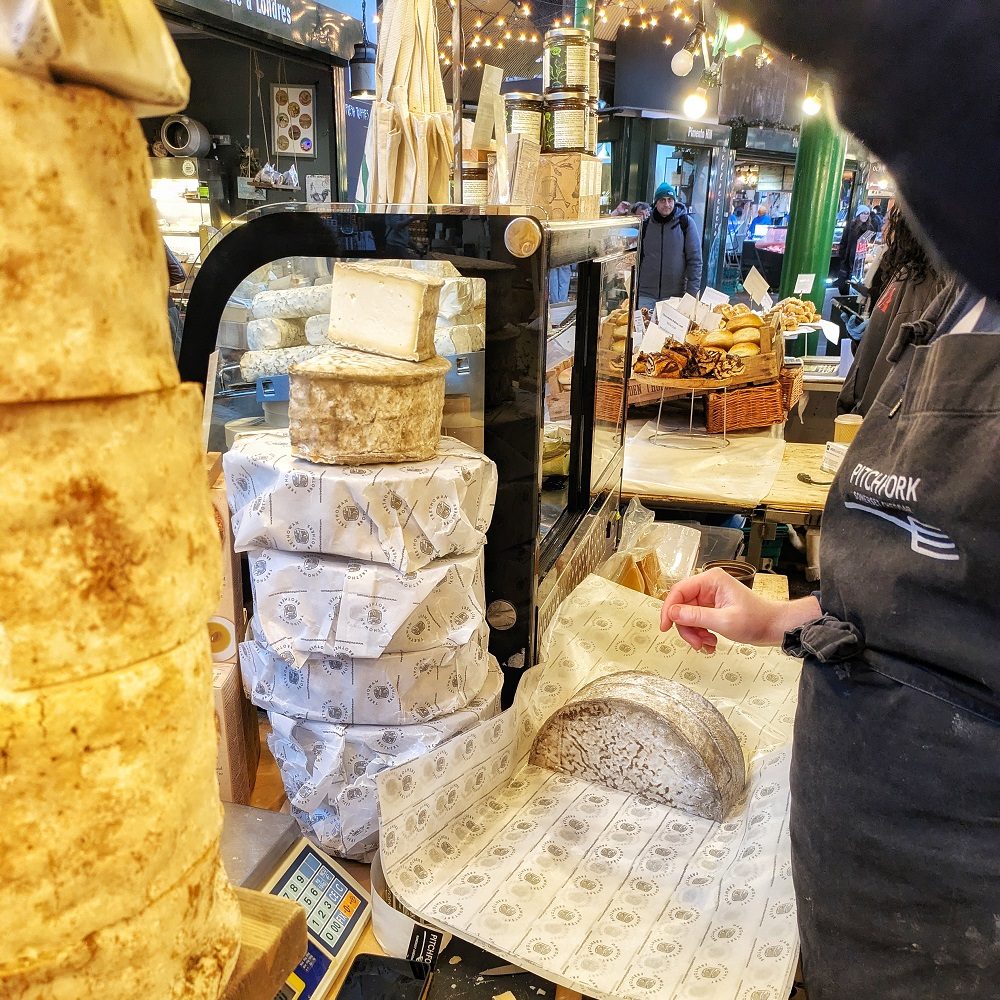 Detailaufnahme Kupferkesselrand in der Käserei Robert Dommel aus dem Jahr 1964